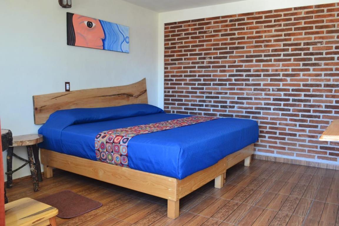 Hotel Tlatoani Чигнауапан Екстериор снимка