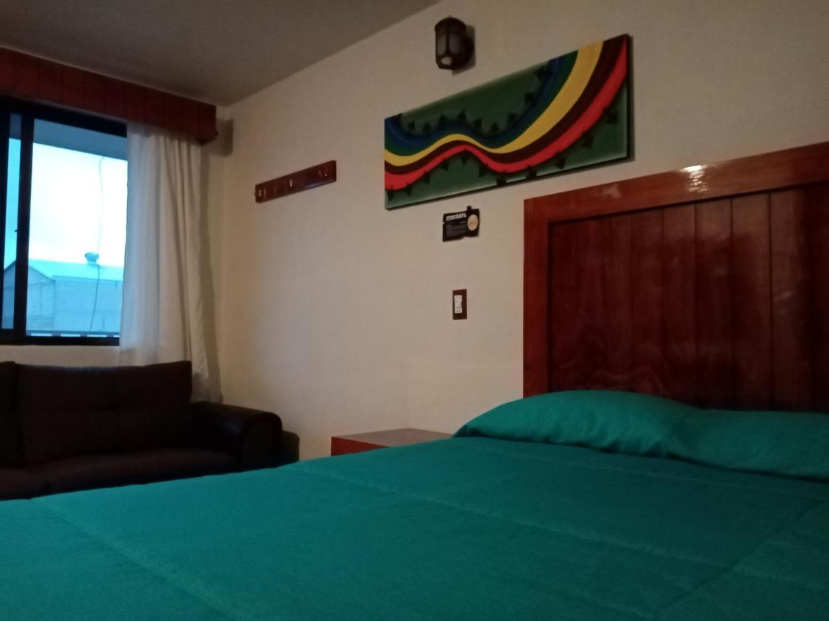 Hotel Tlatoani Чигнауапан Екстериор снимка