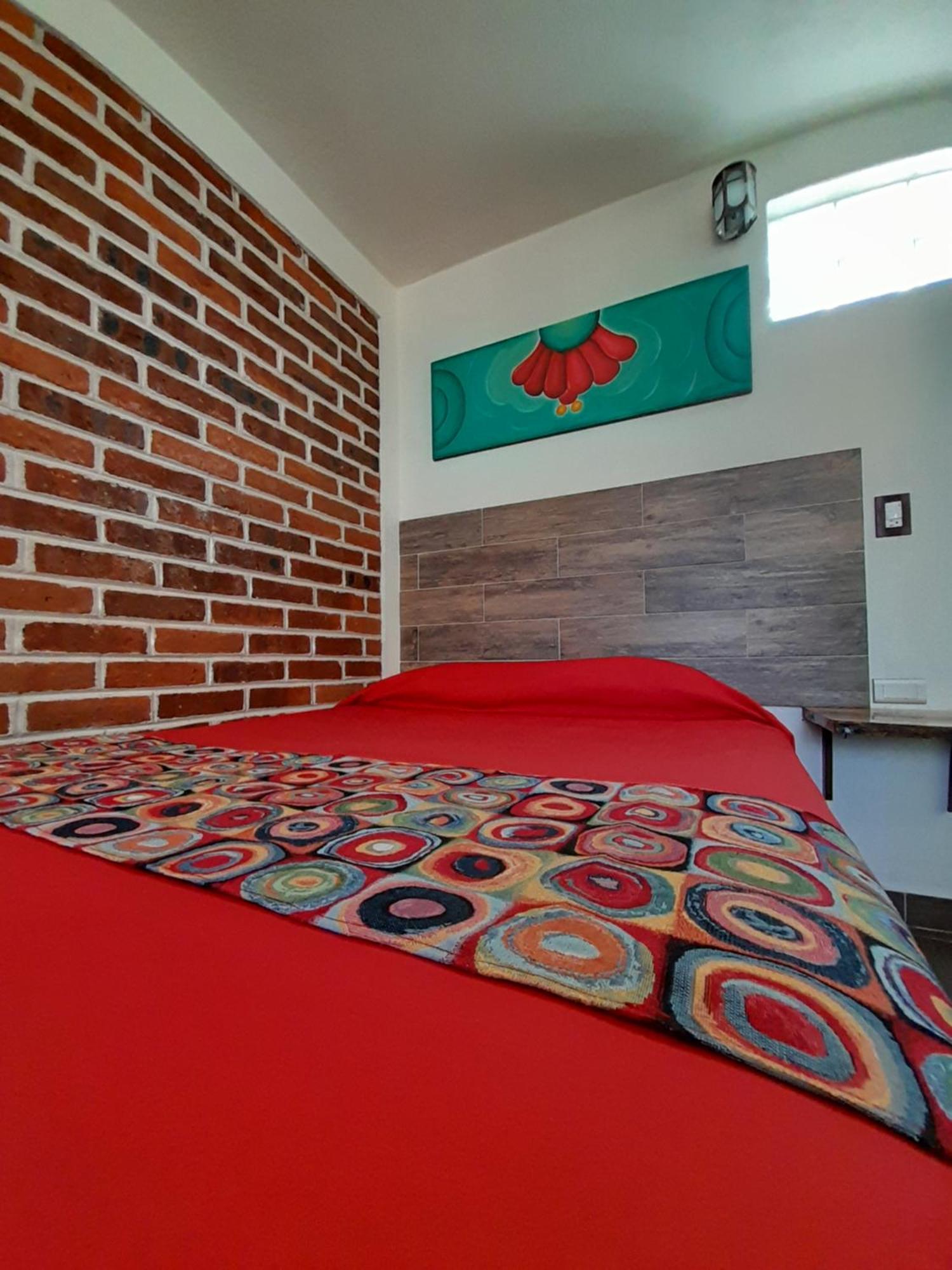 Hotel Tlatoani Чигнауапан Екстериор снимка